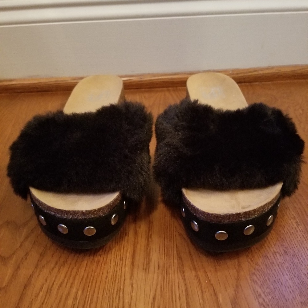 L4L Slip-ons